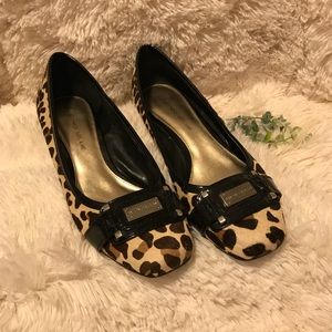 Antonio Melani Flats